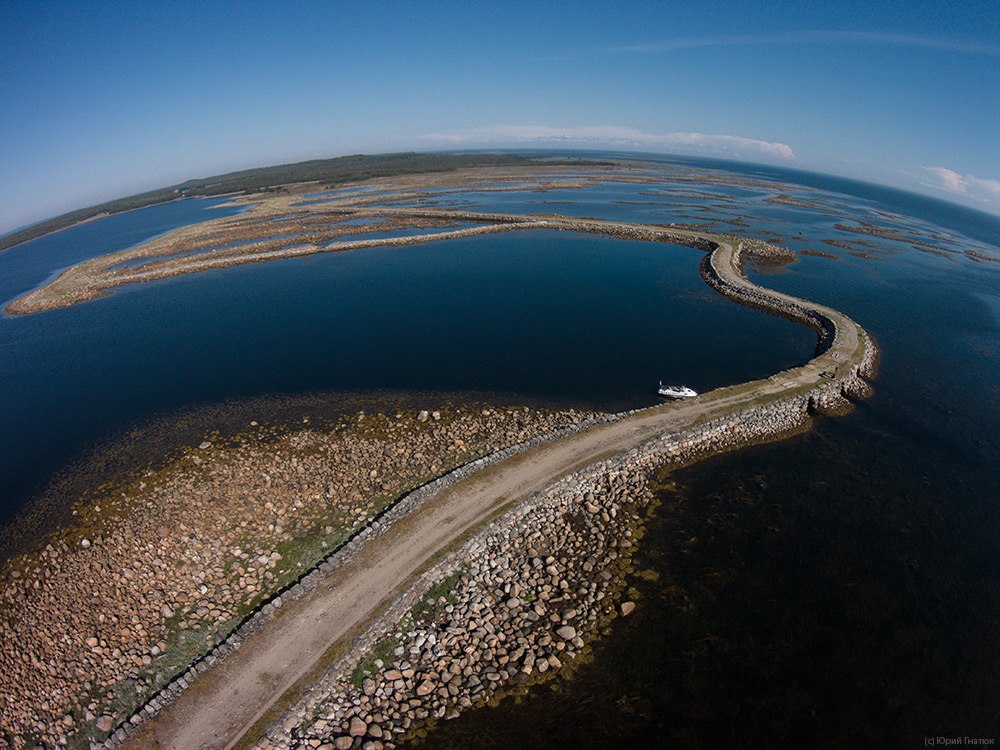 Валунная дамба